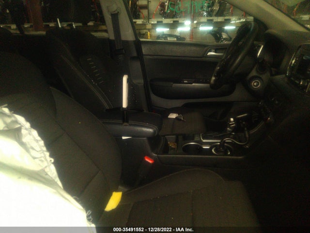 2018 Kia Sportage, VIN: KNDPMCAC4J7463474