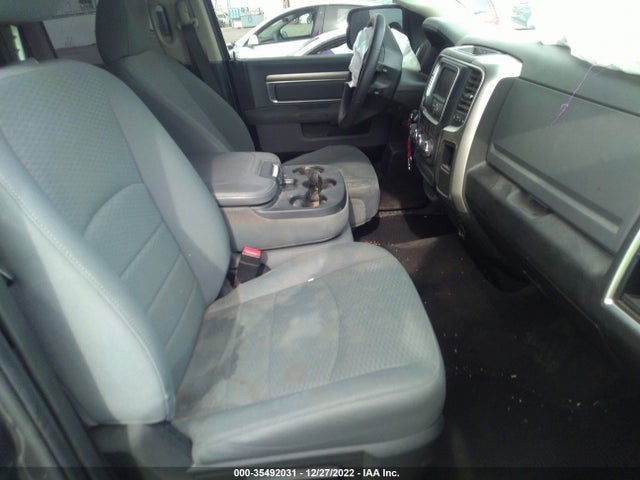 1C6RR6GG6JS298814 RAM 1500 Slt