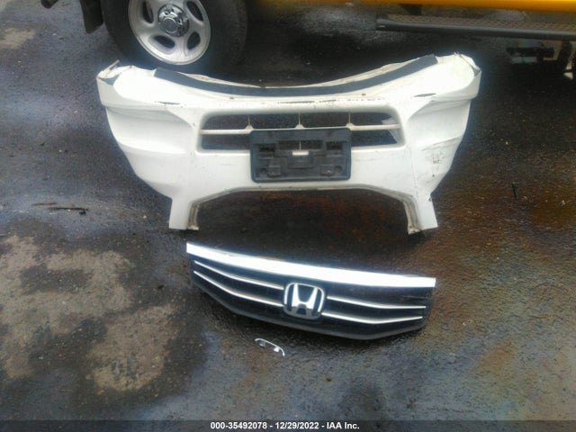 2011 HONDA ACCORD SDN LX-P VIN: 1HGCP2F44BA028414