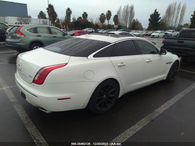 Jaguar XJ 2013 SAJWA1C70D8V41371 Image 5