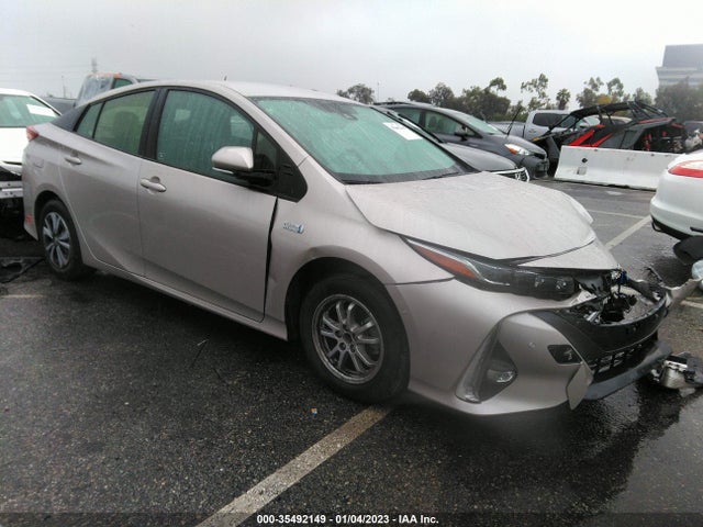 2018 Toyota Prius, VIN: JTDKARFP2J3088905
