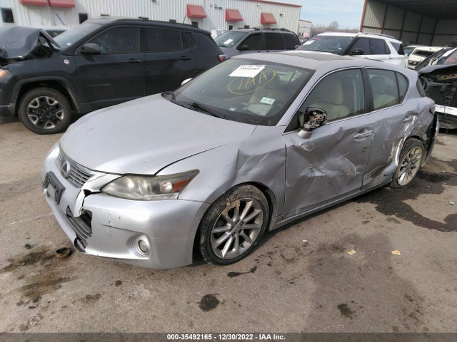 Lexus CT 200H 2011 JTHKD5BH1B2034581 Image 2