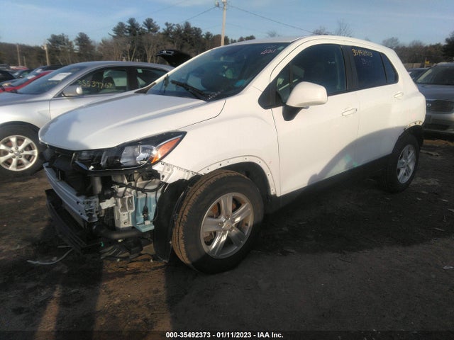 Chevrolet TRAX LS 2020 KL7CJKSBXLB088291 Image 2