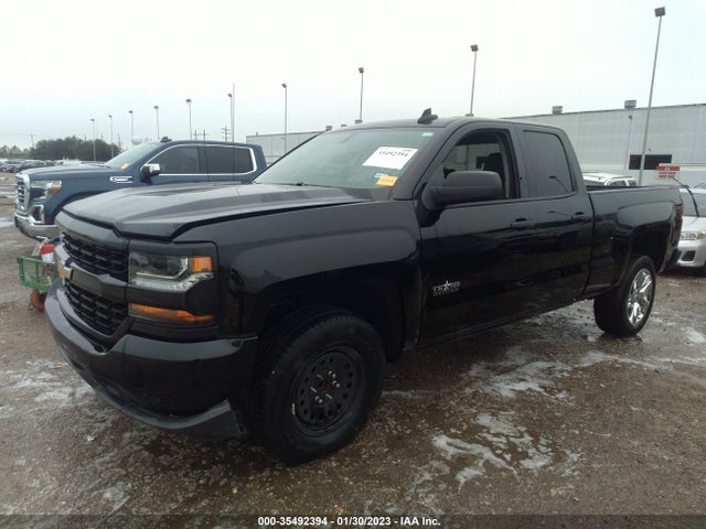 Chevrolet Silverado 1500 Custom 2018 1GCRCPEC2JZ366999 Image 2
