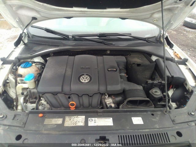 1VWBH7A33CC051611 Volkswagen Passat Se W/sunroof