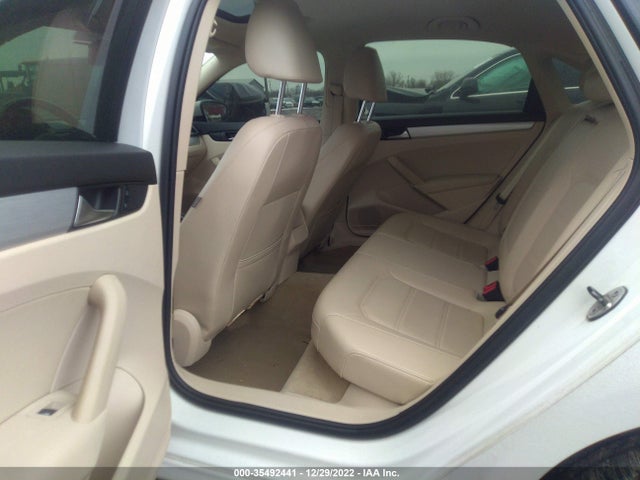 1VWBH7A33CC051611 Volkswagen Passat Se W/sunroof
