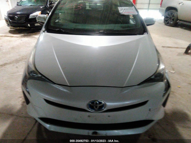 Toyota Prius Two 2016 JTDKBRFU3G3005641 Image 11