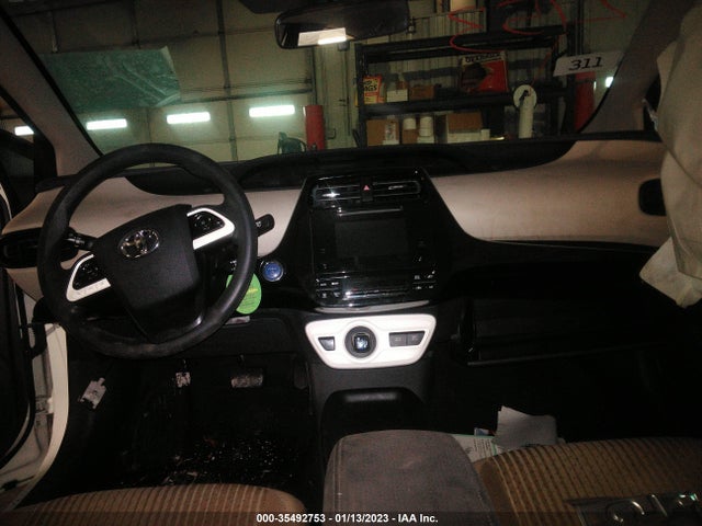 Toyota Prius Two 2016 JTDKBRFU3G3005641 Image 6
