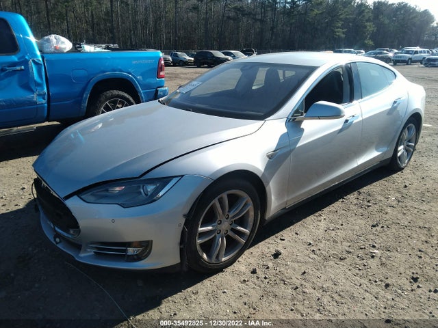 2015 Tesla Model S, VIN: 5YJSA1H25FF080780