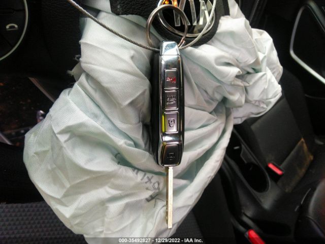 KNDJ23AU8L7714097 KIA SOUL LX