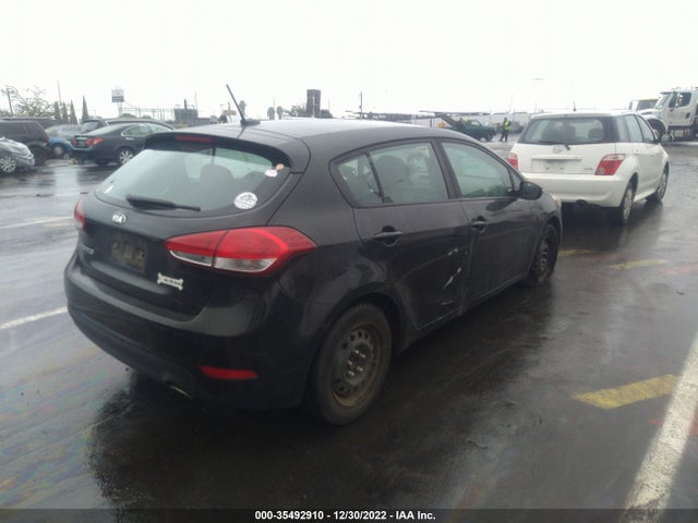 2017 Kia Forte, VIN: KNAFK5A82H5692392