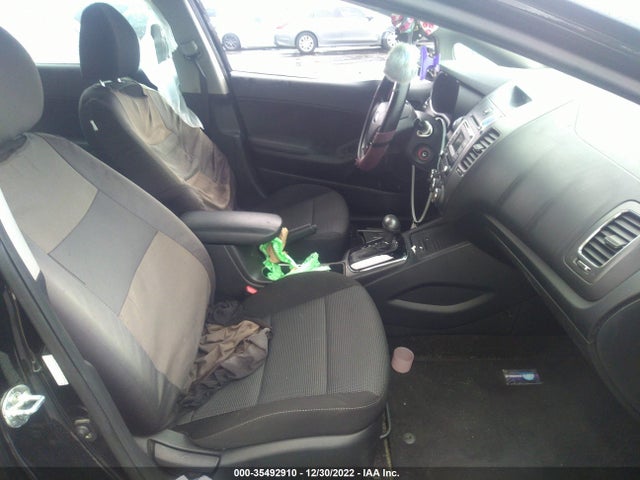 2017 Kia Forte, VIN: KNAFK5A82H5692392
