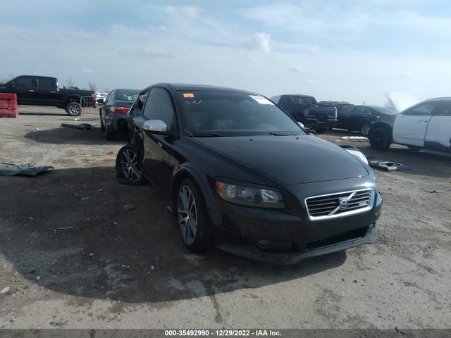 2010 YV1672MK6A2175673 main image
