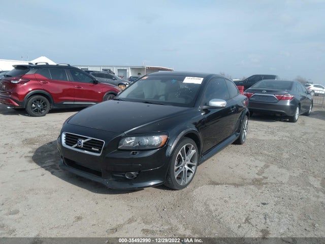 Volvo C30 2010 YV1672MK6A2175673 Image 2