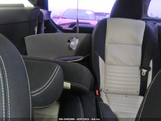 Volvo C30 2010 YV1672MK6A2175673 Image 8