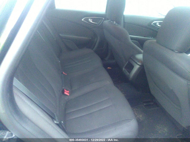 2016 Chrysler 200, VIN: 1C3CCCAB5GN102563