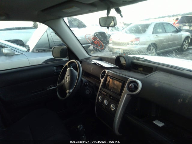 2005 SCION XB VIN: JTLKT334950170269