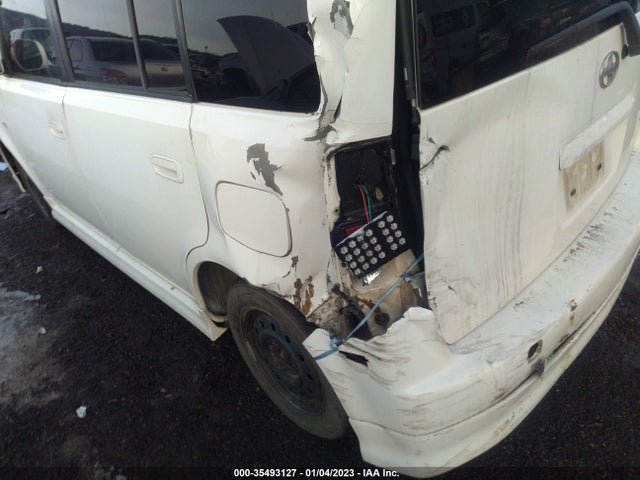 2005 SCION XB VIN: JTLKT334950170269