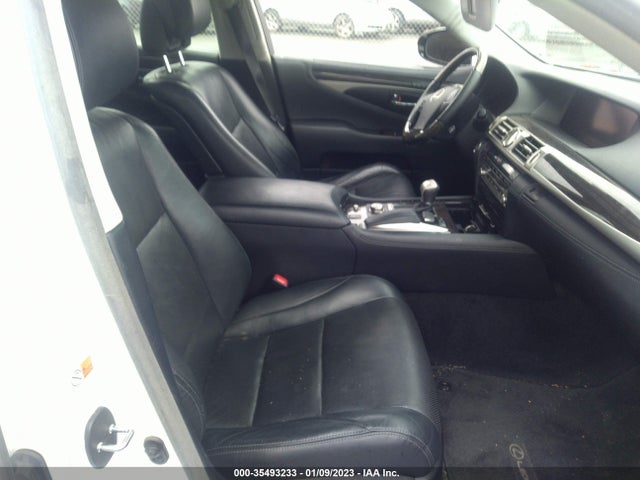 2015 Lexus LS, VIN: JTHBL5EF0F5135774