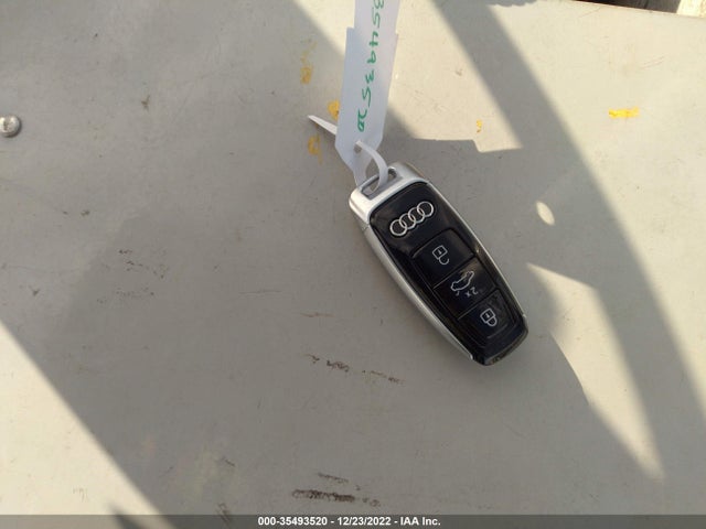 WA1AVBF17MD006615 Audi Q8 PREMIUM
