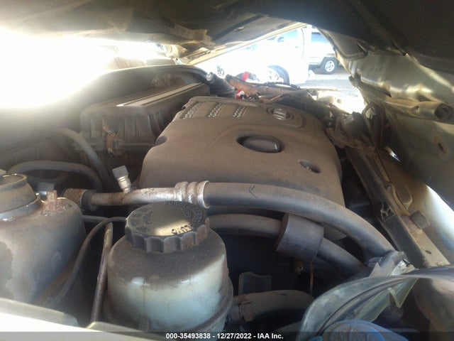 2003 KIA RIO VIN: KNADC125536264143