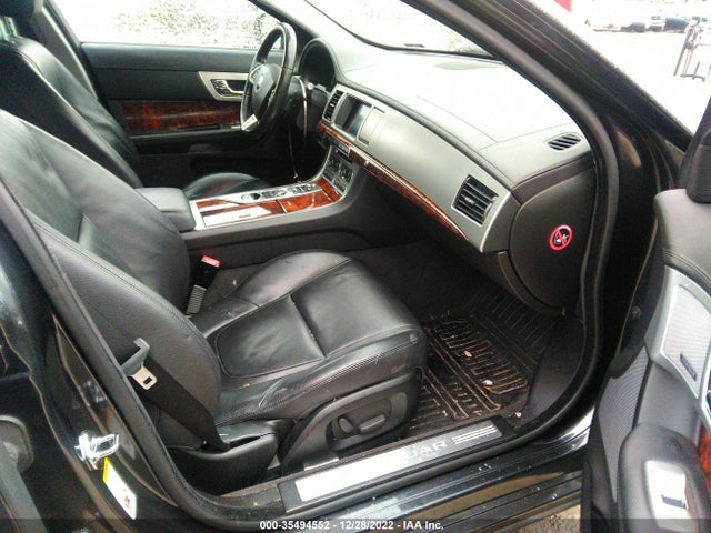Jaguar Xf V6 Sc 2014 SAJWJ0EF3E8U11925 Image 5