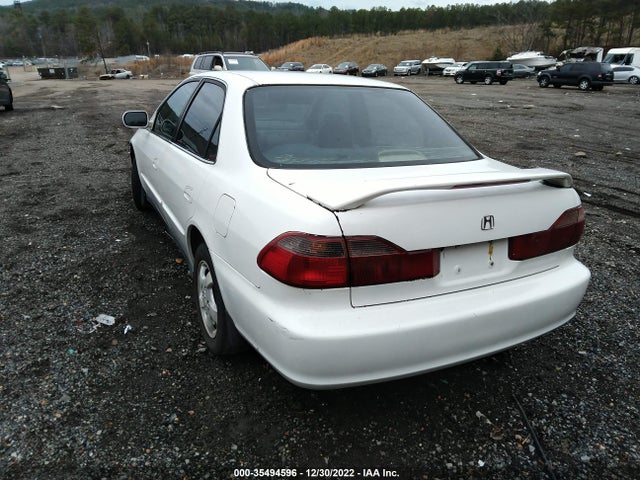 1999 HONDA ACCORD SDN LX VIN: 1HGCG5644XA052060
