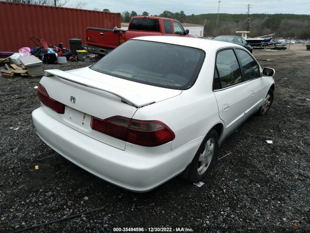 1999 HONDA ACCORD SDN LX VIN: 1HGCG5644XA052060