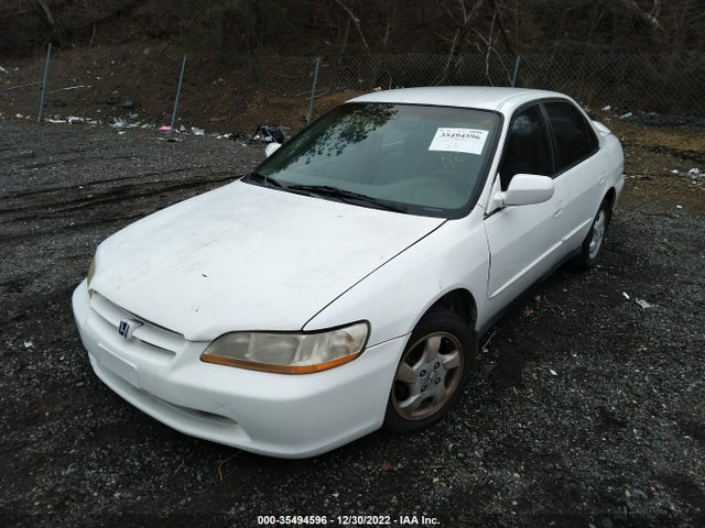 1999 HONDA ACCORD SDN LX VIN: 1HGCG5644XA052060