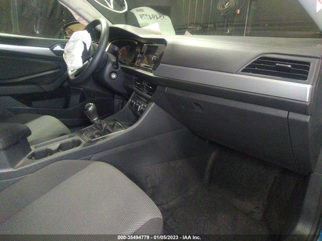 3VWN57BU3MM018587 Volkswagen Jetta S/r-line