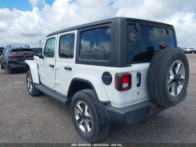 1C4HJXEN2JW295808 Jeep Wrangler Unlimited Sahara