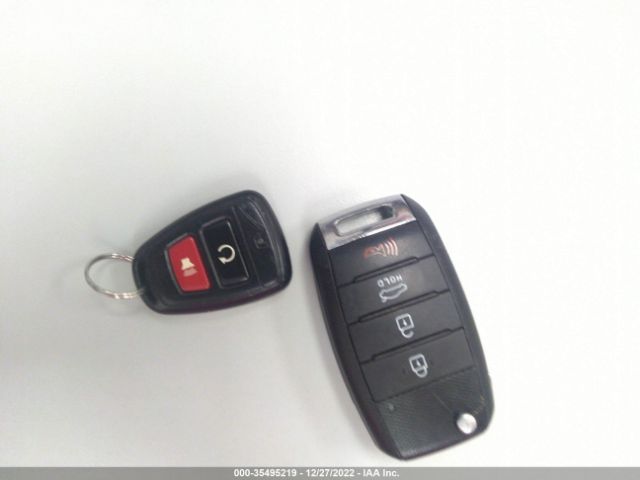 3KPFK4A77HE153775 KIA FORTE LX