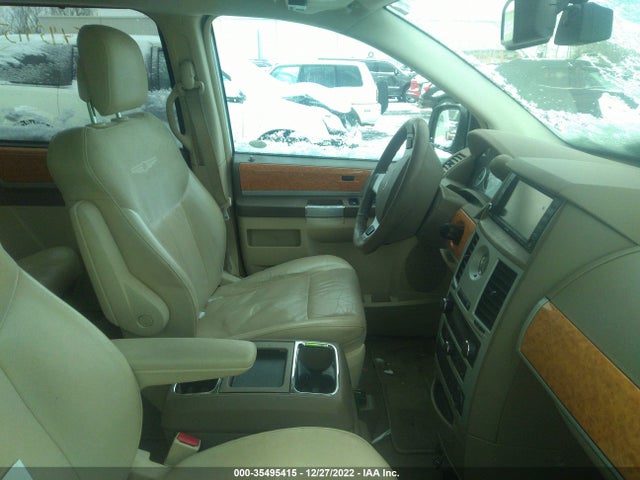 2A4RR6DXXAR466852 Chrysler Town & Country Limited