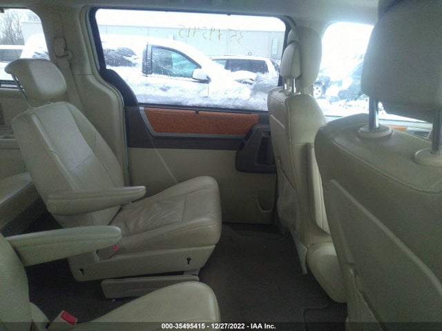 2A4RR6DXXAR466852 Chrysler Town & Country Limited