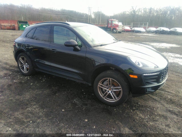 2017 Porsche Macan, VIN: WP1AB2A55HLB16307