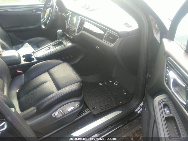 2017 Porsche Macan, VIN: WP1AB2A55HLB16307