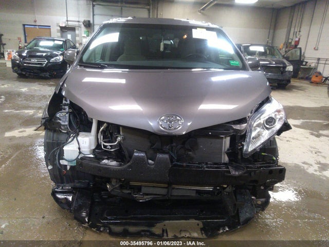 2017 Toyota Sienna, VIN: 5TDJZ3DC7HS158084