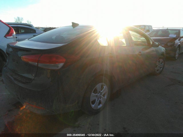 35496545 :رقم المزاد ، 3KPFL4A79JE176848 vin ، 2018 Kia Forte Lx مزاد بيع