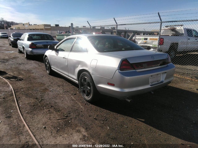 2000 HONDA ACCORD CPE EX W/LEATHER VIN: 1HGCG2251YA042665