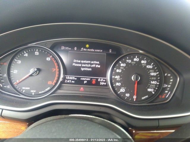2021 Audi A4, VIN: WAUABAF45MN005568