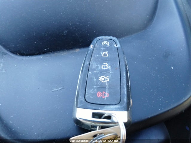 2019 Ford Escape, VIN: 1FMCU9GD5KUB23556