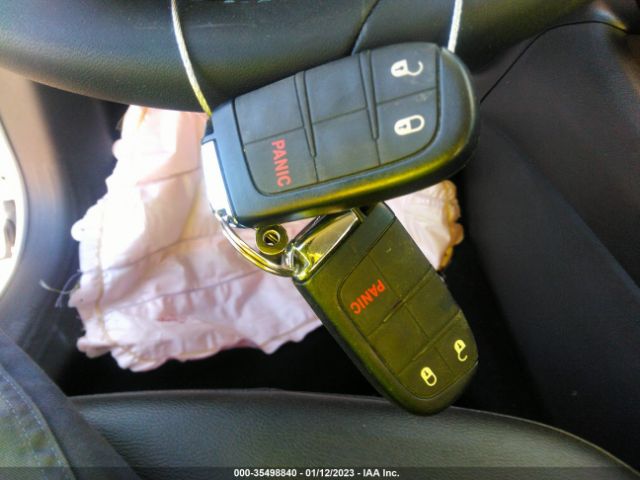 3C4NJDBB1NT117878 Jeep Compass