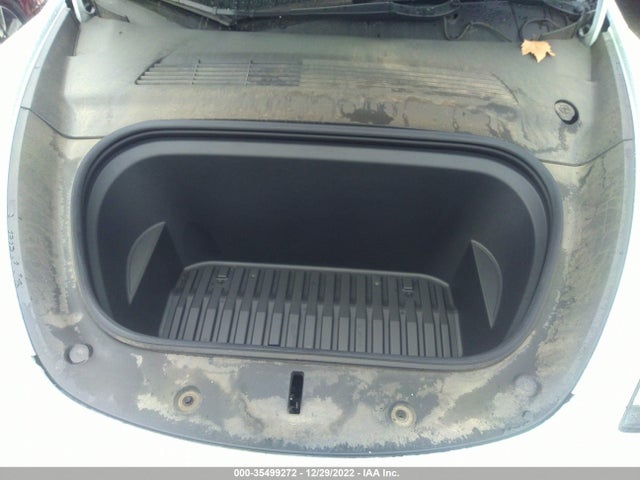 Tesla Model Y Long Range 2021 5YJYGDEE5MF137856 Image 10