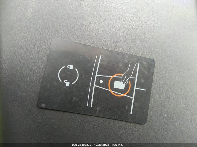 Tesla Model Y Long Range 2021 5YJYGDEE5MF137856 Image 11