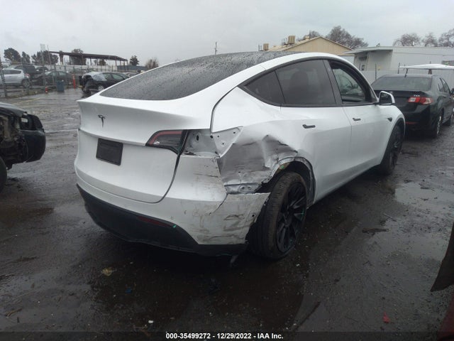 Tesla Model Y Long Range 2021 5YJYGDEE5MF137856 Image 4