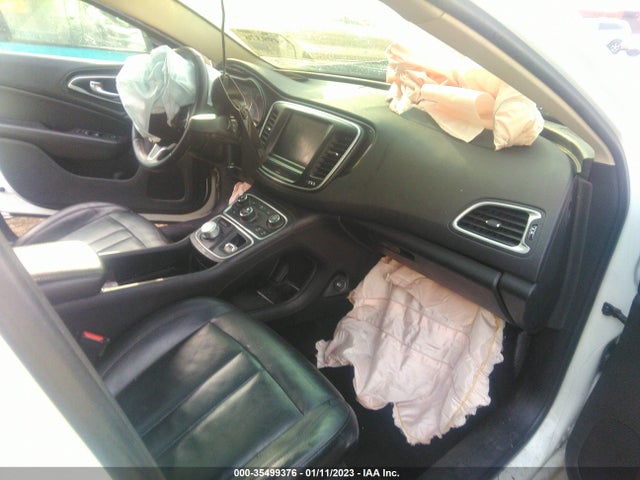 Chrysler 200 C 2016 1C3CCCCB1GN107725 Image 5