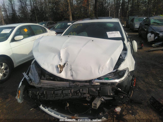 Chrysler 200 C 2016 1C3CCCCB1GN107725 Image 6
