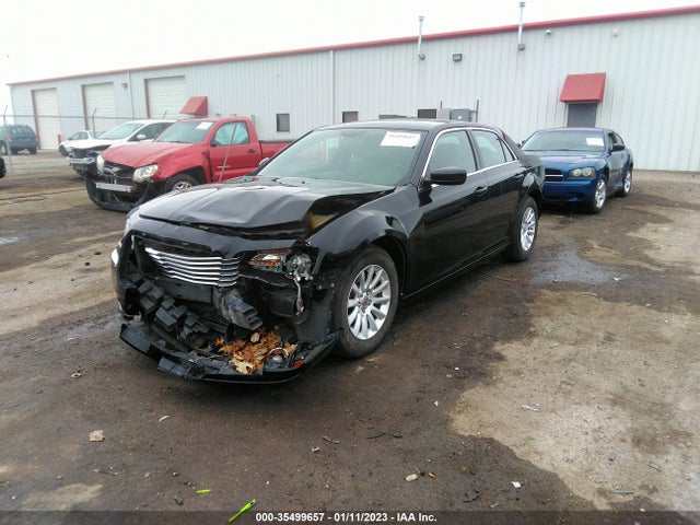 Chrysler 300 2014 2C3CCAAG7EH307050 Image 2
