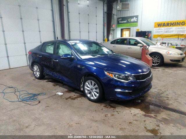 2018 Kia Optima, VIN: 5XXGT4L35JG255651