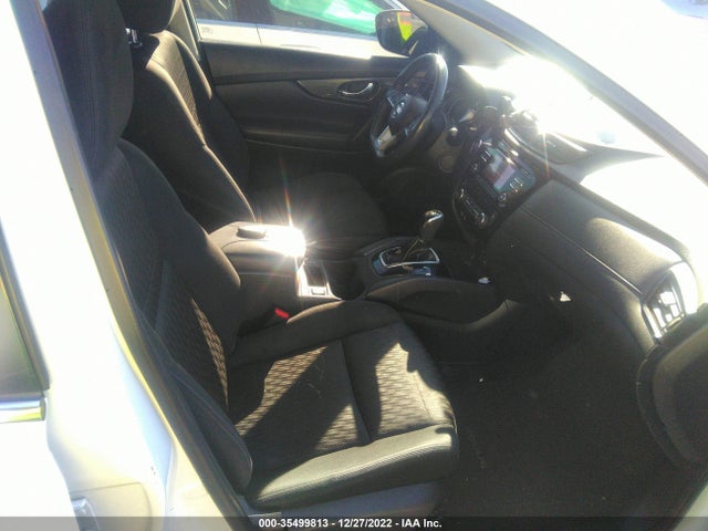 2017 Nissan Rogue, VIN: KNMAT2MT5HP596690